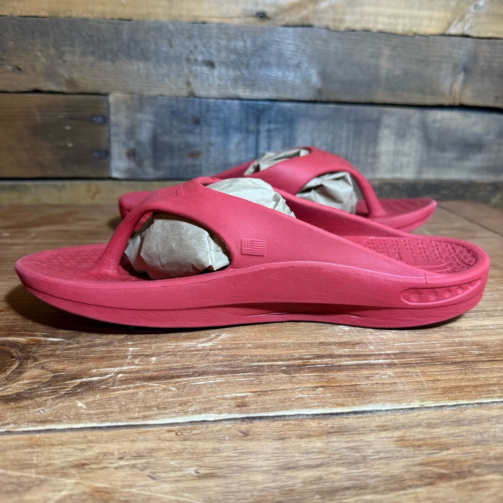 TELIC Energy Flip Flop Comfort Sandal Lightweight Waterproof Red Med W/9 M/8 USA - Picture 6 of 10